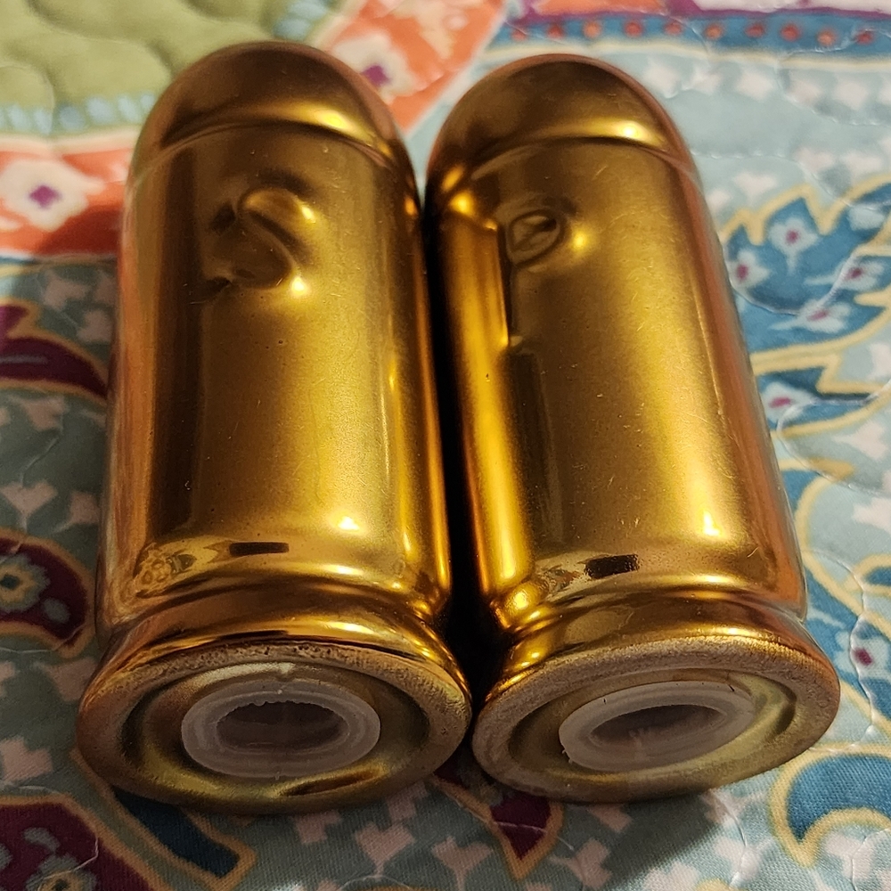 Western Cylindrical Ammo Shells Gold Tone Bullets Ceramic Salt & Pepper Set - Picture 2 of 5